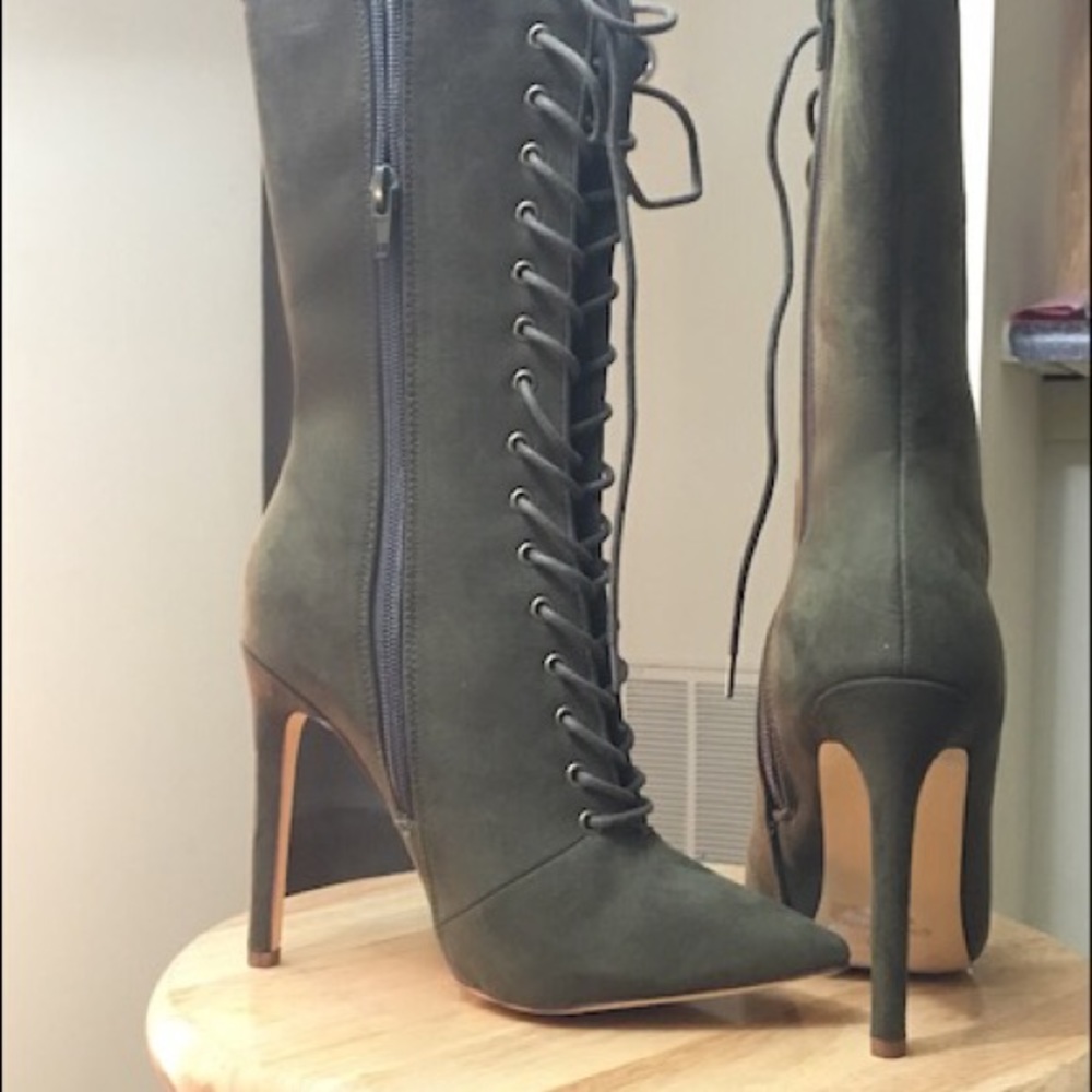 Fall Boots Size 6 BRAND NEW